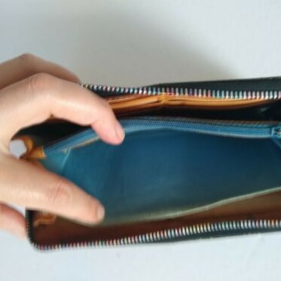 Dooney and Bourke Signature Large Wallet Fashion - Picture 7 of 10